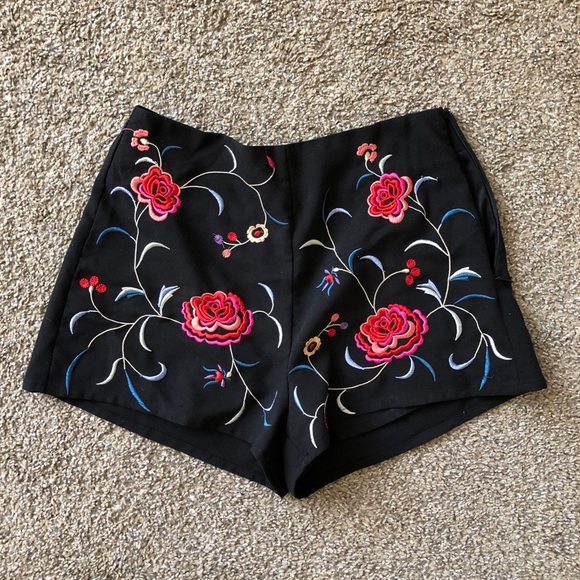 Vintage Pants - ‼️(3 FOR $20!) Mid Waist Vintage Floral Shorts